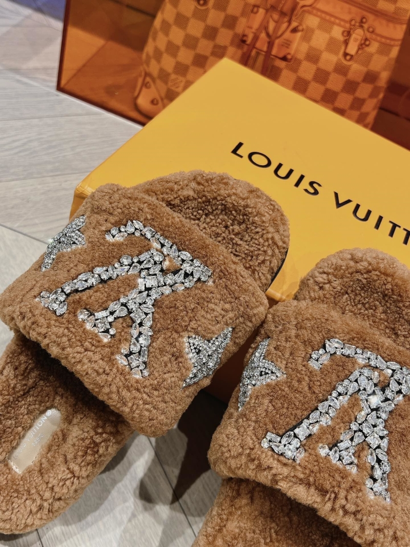 Louis Vuitton Slippers